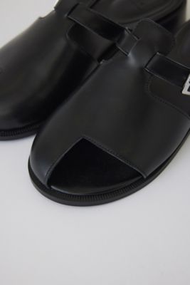 Thumb leather flat sandal