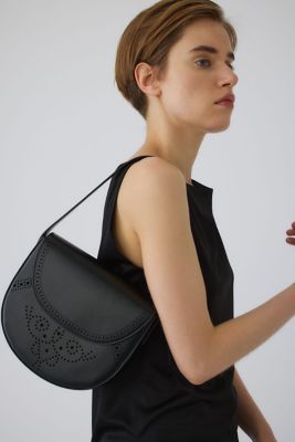 タグ付き新品未使用　リムアーク　ネックデザインボックストップス黒 Broguing design bag（460JAN51－0121