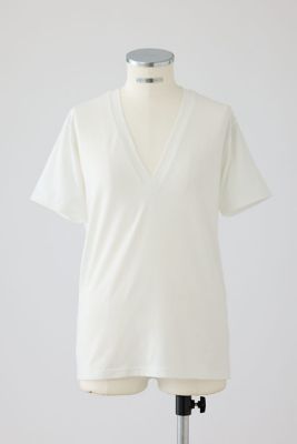 Smooth texture v－neck tee（460JAS80