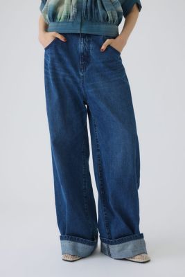 Middle straight blue denim
