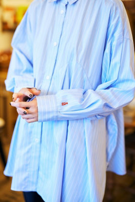 ｃｕｒｖｅ－ｈｅｍ　ｓｈｉｒｔ（４７０ＧＡ４３０－０７６０）