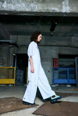 ｂａｃｋ－ｖｏｌｕｍｅ　ｓｈｉｒｔ（４７０ＩＡ４３０－０３５１）