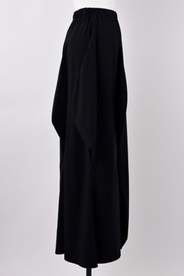 ａｓｙｍｍｅｔｒｙ－ｃｕｒｖｅ　ｌｉｎｅ　ｓｋｉｒｔ（４７０ＩＳ８３１－１０４１）