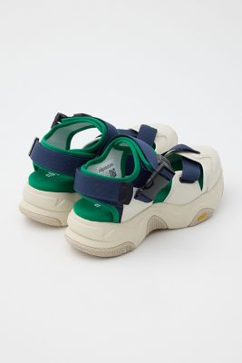 ｓｎｅａｋｅｒｓ　ｓａｎｄａｌ（４７０ＩＳ８５５－１３６１）