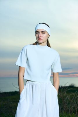 ナゴスタンス長袖トップス Nude Mサイズ hi－neck cropped pullover（470JS170