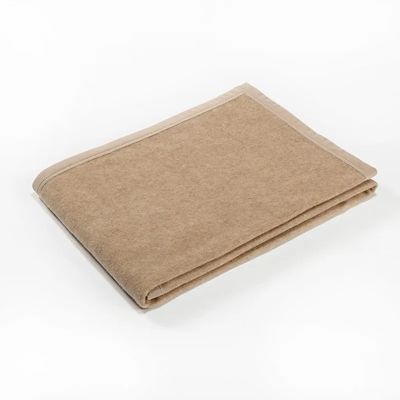 西川　カシミヤ毛布（毛羽部分）（ＦＱ０３０６２０２２）