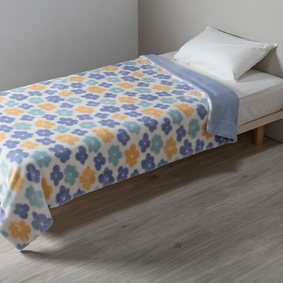 西川　ポリエステル合わせ毛布（毛羽部分）（ＦＱ０３０６５００４）