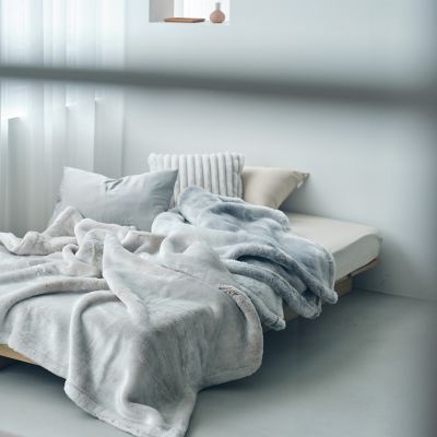 新品★上質★日本製★2枚絹100%毛布★ ダイワボウ★マイナスイオン加工★大きめ 楽天市場】【P20倍 9/26 9:59迄】 電気毛布 FUWARI フワリ