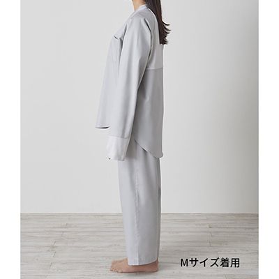 ｎｅｗｍｉｎｅ　うるおい成分配合　ナイトウエア　スタンドカラーＭ（ＰＳ１４２４９６４３）