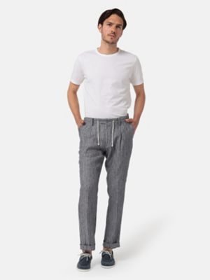 ＜Aquascutum (Men)＞スピンドルストライプパンツ（２２００２４４１１６）
