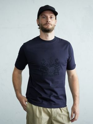 ＜Aquascutum (Men)＞クレストムカラプリントＴシャツ（２２０２２７２００４）