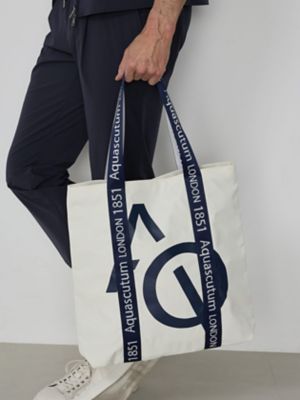 ＡＱ ＬＯＧＯ Ｔｏｔｅ Ｂａｇ（２２０４２８１００３） | Aquascutum (Men)/アクアスキュータム |  三越伊勢丹オンラインストア・通販【公式】