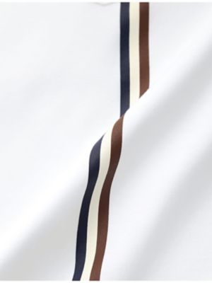 ＡＱ　Ｓｔｒｉｐｅ　Ｔ（２２０５２７２００２）
