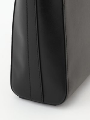 Ｌｅａｔｈｅｒ　Ｂｒｉｅｆｃａｓｅ（２２０５２８１１０１）