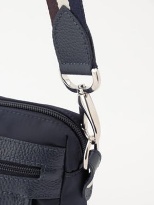 Ｍｉｎｉ　Ｓｈｏｕｌｄｅｒ　Ｂａｇ（２２０５２８１１０２）