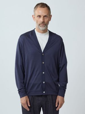 【新品】Aquascutum カーディガン 紺色 ロゴ刻印ボタン L AR51 新品】Aquascutum カーディガン 紺色 ロゴ刻印ボタン L AR51