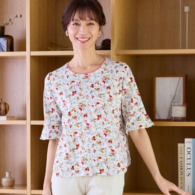 ＜LOBJIE (Women)＞小花プリント　綿天竺Ｔシャツ（１２１２３４３１）