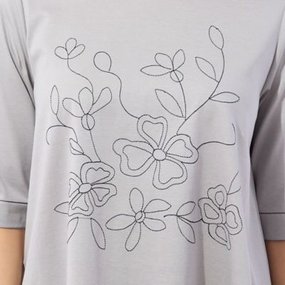 【洗える】花刺繍ＡラインＴシャツ（１２１２４５２３）