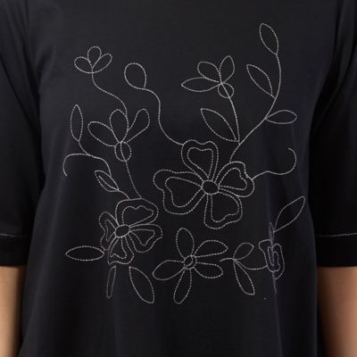 【洗える】花刺繍ＡラインＴシャツ（１２１２４５２３）