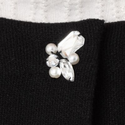 【アンサンブル可】ビジュー風ボタン　ニットカーディガン（１２１３６４６１）