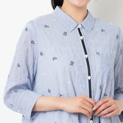 アルファベット刺繍シャツ（２１０３５４０４）