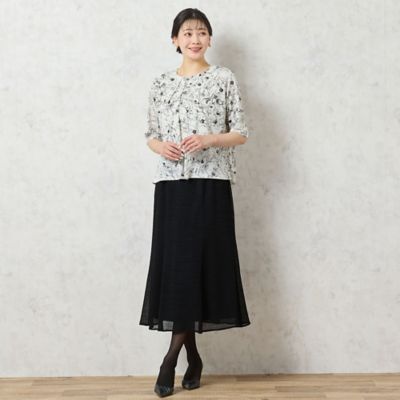 【洗える・日本製】モノトーンフラワーチュールＴシャツ（２１１２４５０４）