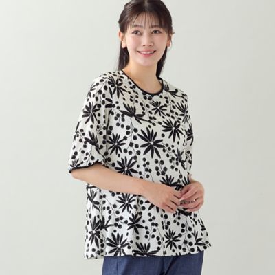 EC＆一部店舗限定・洗える・L～4Lサイズ】花と木の実柄カットソー