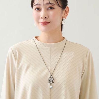 揺れるフラワーパールモチーフネックレス（21145501