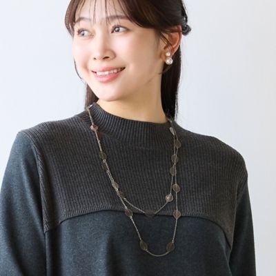 イッセイミヤケ　シルバー　レザー　花びらモチーフ ロングネックレス 一部店舗／WEB限定】リーフモチーフロングネックレス