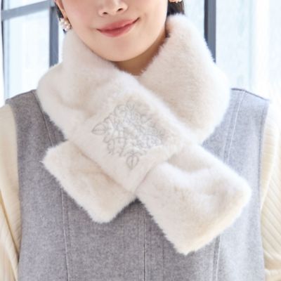 洗える・別注・大きいサイズ】刺繍入りフェイクファーマフラー