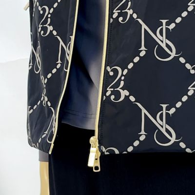 メンズ】モノグラムプリント中綿ベスト（23006501） | Nissa