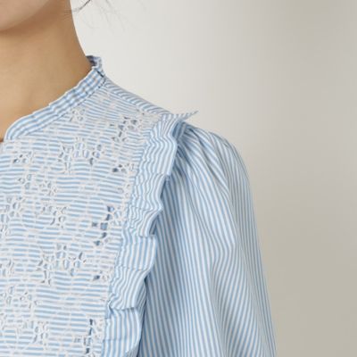 アイレット刺繍ブラウス（５１０３２５０５）
