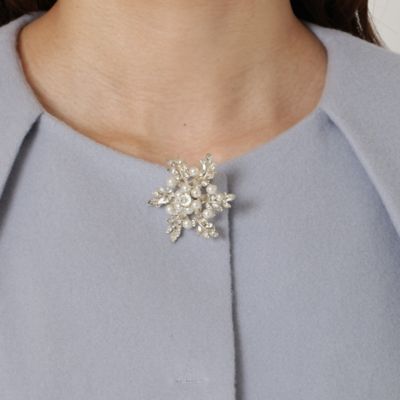 SALE⭐︎ローズティアラ希少web限定水色ショートコート大きいサイズ42〜46 ブローチ付】ケープショートコート（51106509） | Rose Tiara