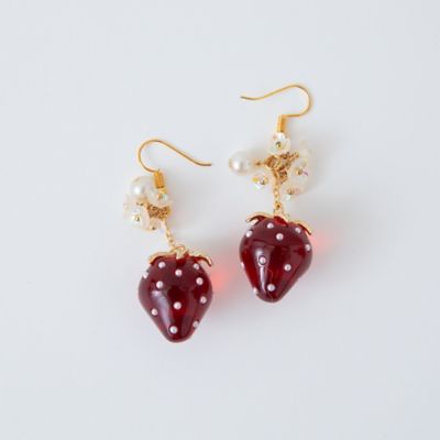 いちごのピアス（５１１４２５１０）