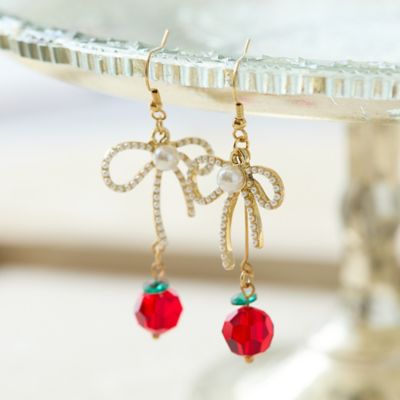 ＜Rose Tiara (Women/大きいサイズ)＞チェリーリボンピアス（５１１４５５１１）