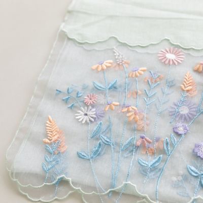 オーガンジー切替刺繍ストール（５１１６２５０１）
