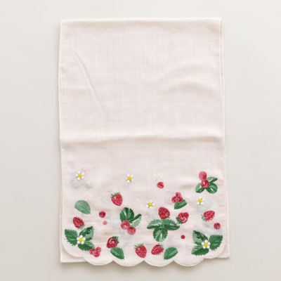 【再入荷】スカラップ刺繍いちご柄ストール（５１１６２５０２）