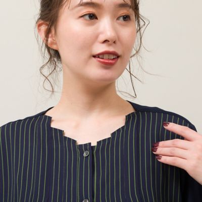 イレギュラーヘム・前襟ぐりタックブラウス（５６０３５４０５）