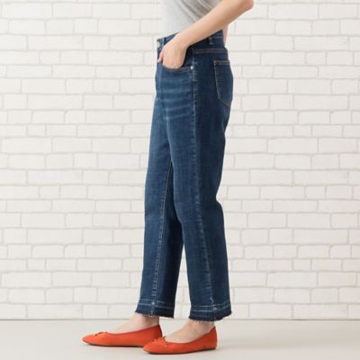 【手洗いＯＫ・ＩＮＤＩＭＡＲＫ】洗い加工裾裁ち切りデニムパンツ（５６０５２５０６）