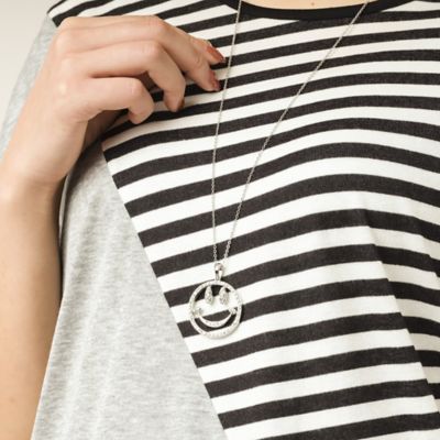 ＜PISANO＞ラインストーンスマイルシルバーネックレス（５６１４２３０５）