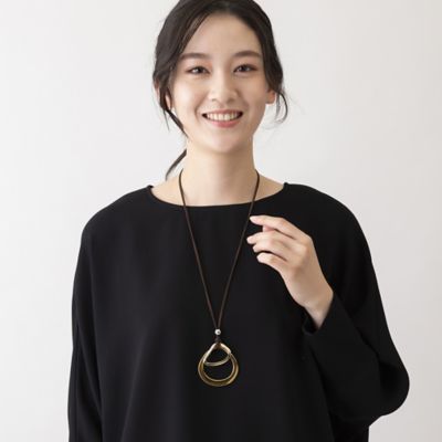 ＜PISANO＞ゴールド二重モチーフネックレス（５６１４２４０６）