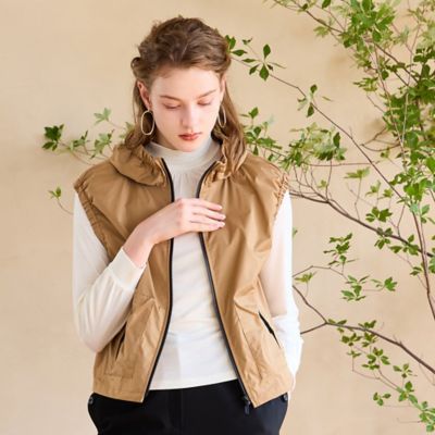 新品タグ付き　アルベロベロ　ダウンベスト　リバーシブル　ぶたさん　ワッペン　中綿 タフタファスナーベスト（73006653） | Liliane Burty Eclat