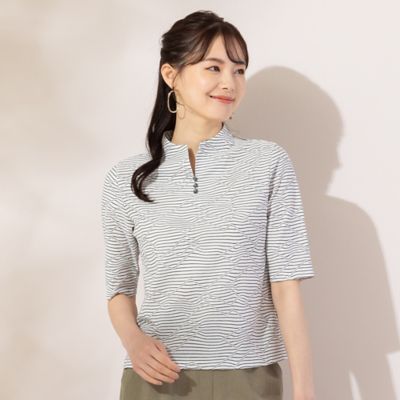 ＜Liliane Burty Eclat (Women/小さいサイズ) ＞【Ｓ・Ｍサイズ】ジグザグジャカード　ボタン付きＴシャツ（７３１２３４２５）