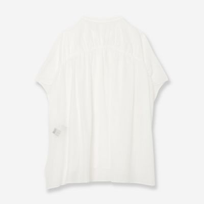 バックシャーリングブラウス（８１０３３４２５）