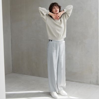 ボタン使いサテンワイドパンツ（８１０５１５０１）