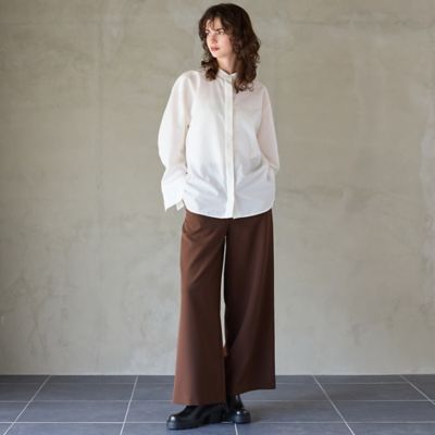 【SACRA】モダンアイヴィー パンツ ¥42,900（税込） SACRA】モダンアイヴィー パンツ ¥42,900（税込）