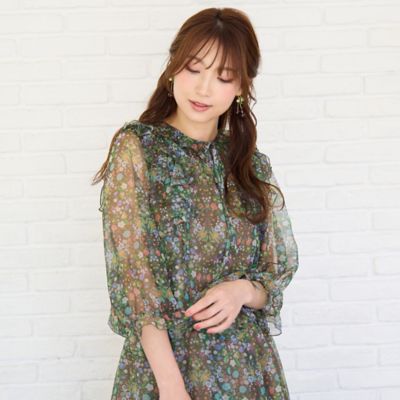 ＜Rose Tiara (Women/大きいサイズ)＞【２２ｆａｂｒｉｃ】フラワーガーデン／ブラウス（８２０３３５０１）