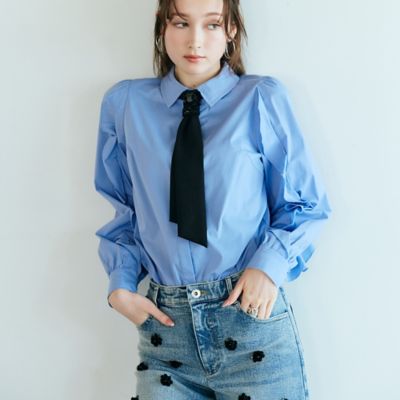 新品タグ付き ローズティアラ デニムシャツ ビジューボタン 洗える 大きいサイズ 人気追加】ビジューネクタイ付きシャツ（83031609） | Rose