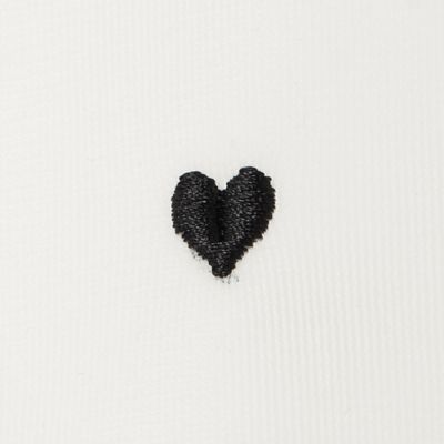 ハート刺繍メッシュブラウス（８３０３２５１６）