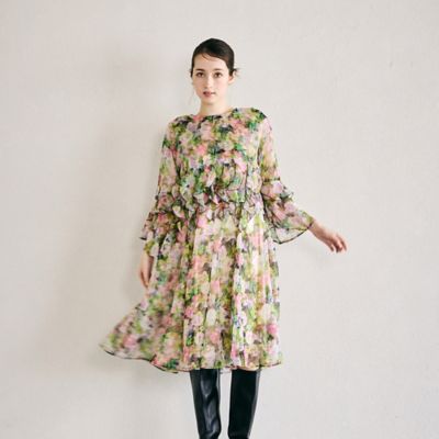 新品試着のみ✨ 定価3.3万円 デパリエ 23SS ラッフルブラウス フリル36 新品試着のみ✨ 定価3.3万円 デパリエ 23SS ラッフルブラウス フリル36